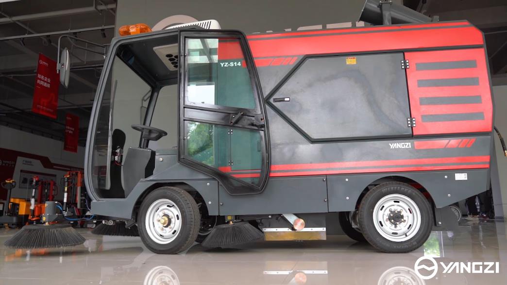 揚子工業掃地機