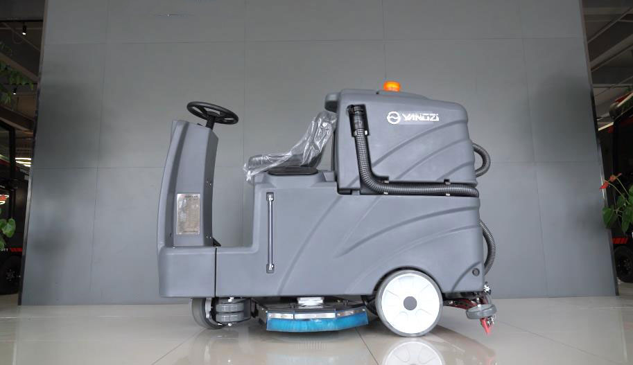 酒店自動洗地機(jī)如何保養(yǎng)