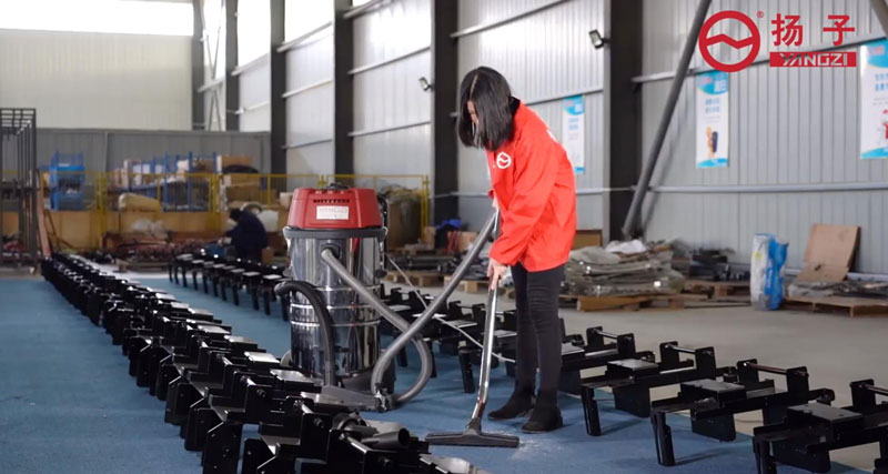 地毯清掃器與真空吸塵器 – 哪個最好？